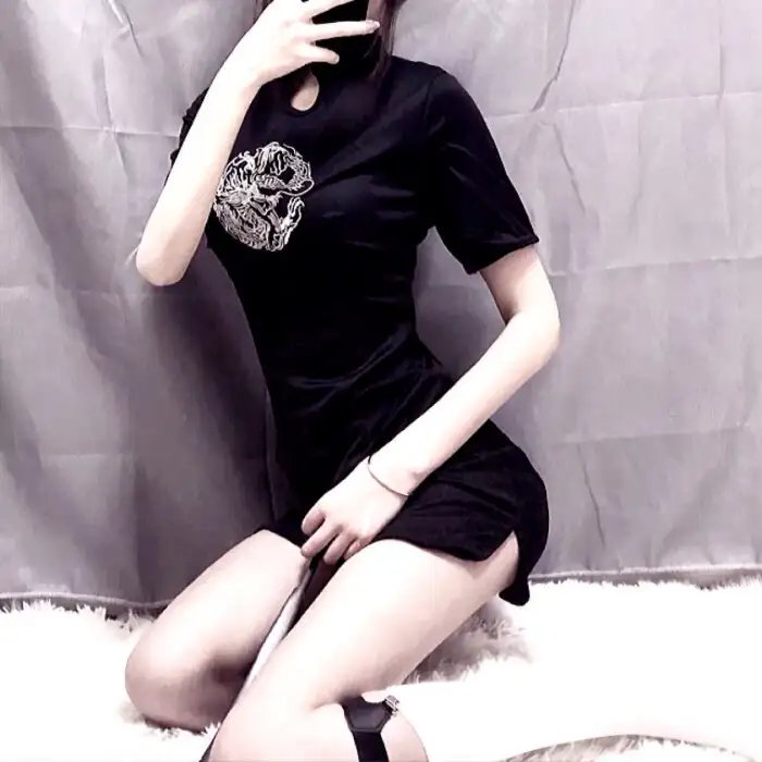 莲花闹海棠